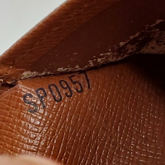 LOUIS VUITTON 'ELISE' MONOGRAM COMPACT WALLET SNAP-COIN POCKET - Picture 10 of 16